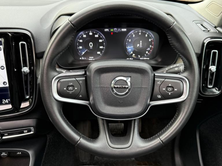 2019 Volvo XC40 1.5 T3 INSCRIPTION AUTO, 21000 MILES, VOLVO S HISTORY. ESTATE Petrol Automatic