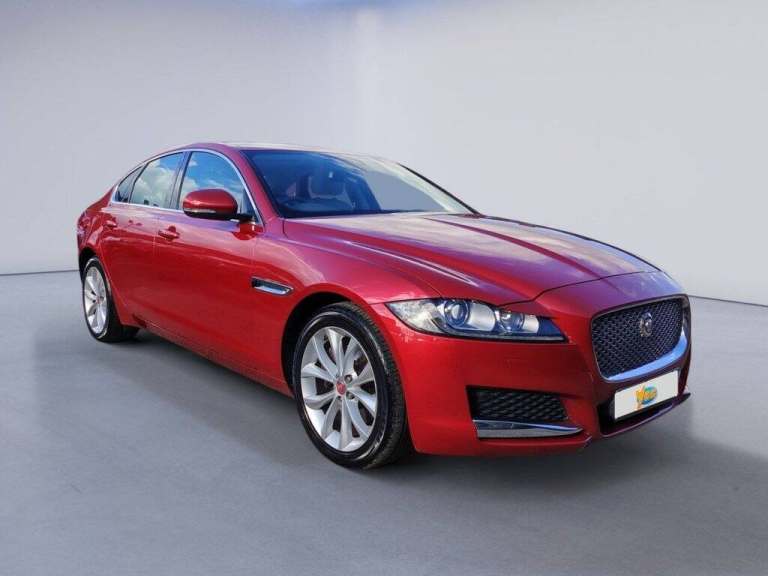 2016 Jaguar XF 2.0d Portfolio Saloon 4dr Diesel Auto Euro 6 (s/s) (180 ps) Saloon Diesel Automatic