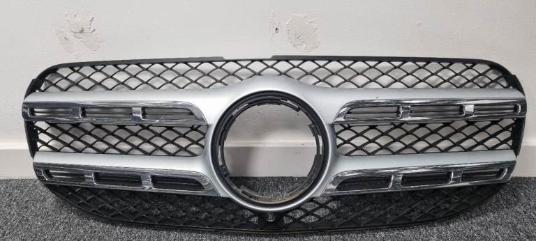 MERCEDES GLS 400 X167 FRONT GRILL GENUINE 2020-24 AMG LINE BASIC Excellent 