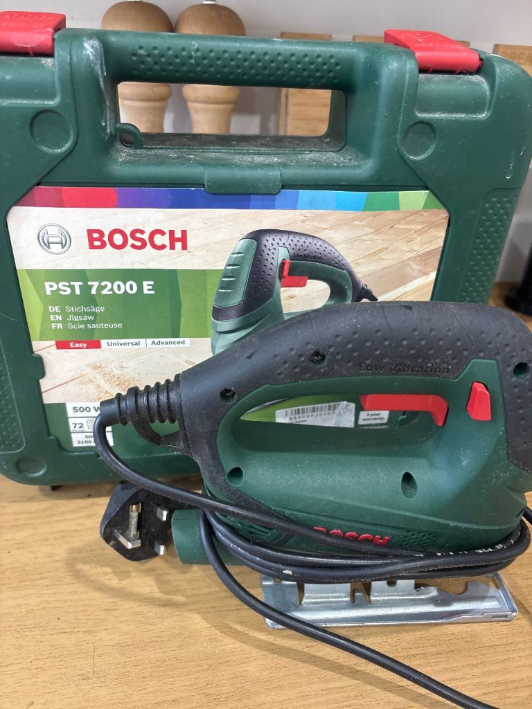 Bosch PST 7200 E Jigsaw with Case – Good Condition