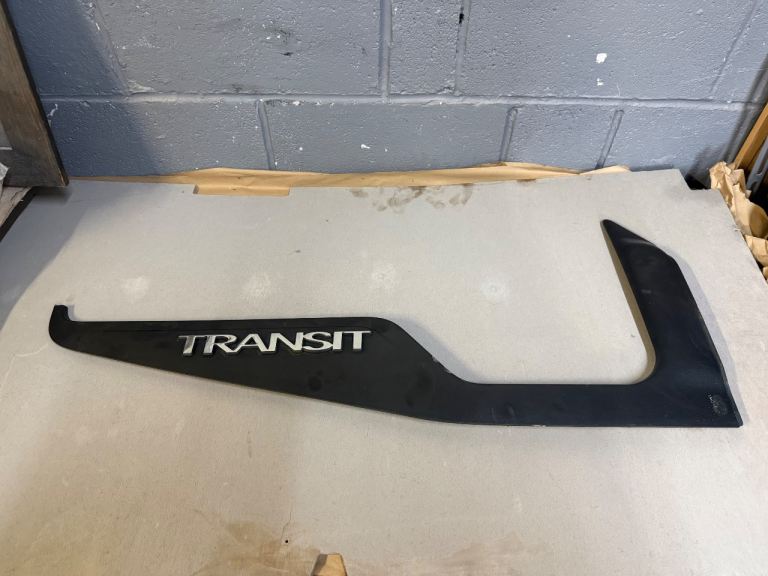 Ford transit mk7 drivers door outer trim moulding 