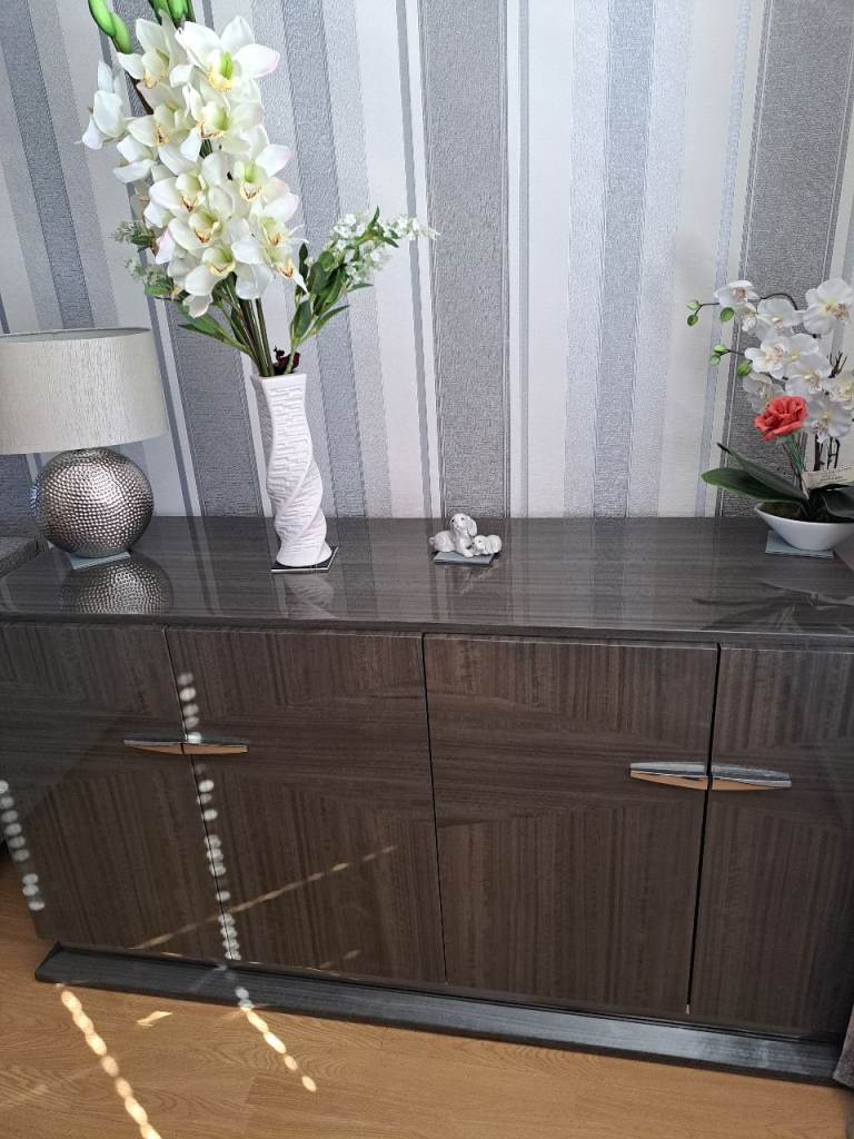 Sofa and other furniture for sale