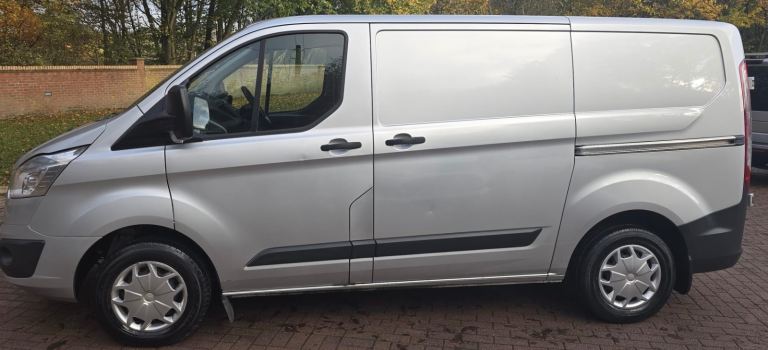 2016 Ford Transit Custom Trend 2.2 TDCi 125hp 270 Swb low roof NO VAT TO PAY 230 volt socket