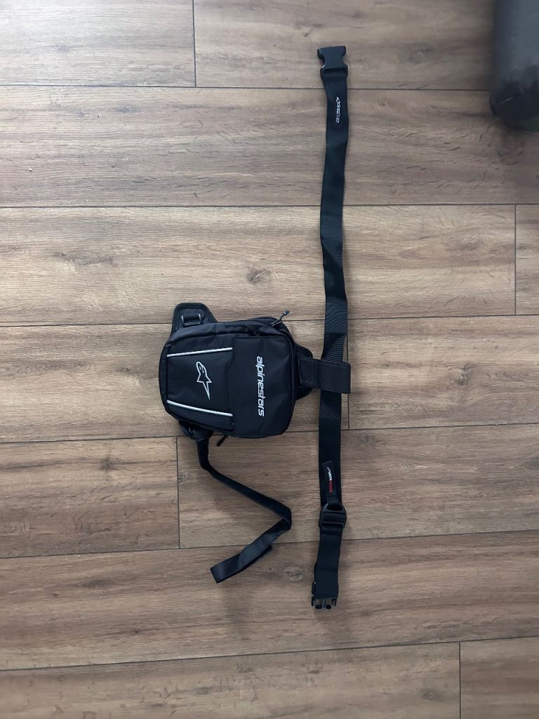 Alpinestars thigh bag.