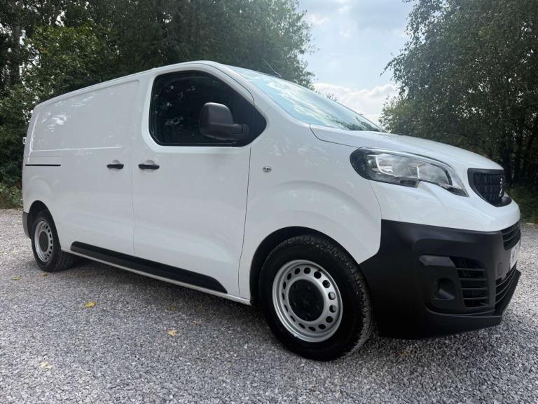 2022 Peugeot Expert 1000 1.5 BlueHDi 100 Professional Premium Van PANEL VAN DIESEL Manual
