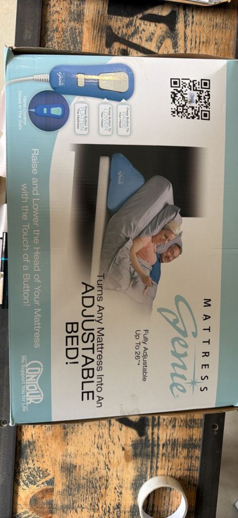 Pillow lifter - double/king size bed 