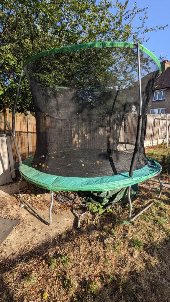 Sportspower Pro 10FT Trampoline with safety enclosure