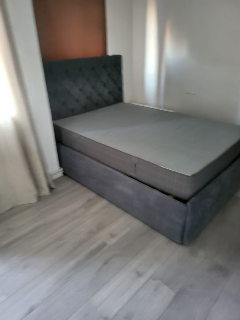 Big & Spacious Rooms Available in a Newly Renovated Home 