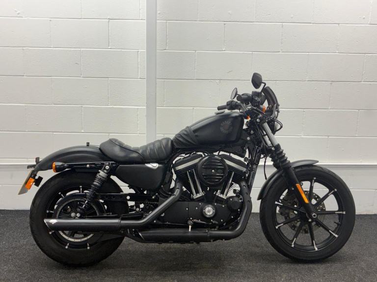 HARLEY DAVDISON XL883N IRON ** VANCE and HINES - 12 MONTHS MOT - ONE OWNER ** 