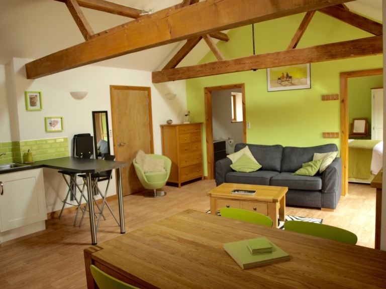 2 bed for rent short term  (self catering holiday barn) - inc all bills Norwich Norfolk 