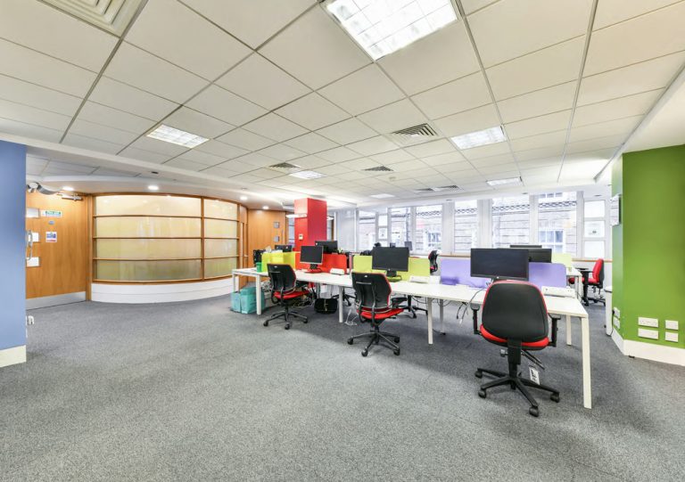 Large self contained premium office space in Westminster SW1P