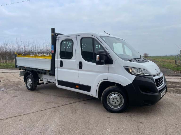 image for 2021 Peugeot Boxer 2.2 BlueHDi 335 Built for Business CHASSIS CAB Diesel Manual
