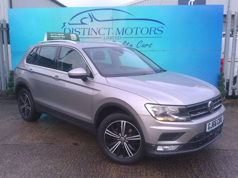 2016 Volkswagen Tiguan 2.0 TDI BlueMotion Tech SE Navigation SUV 5dr Diesel DSG 4Motion Euro 6 (s...