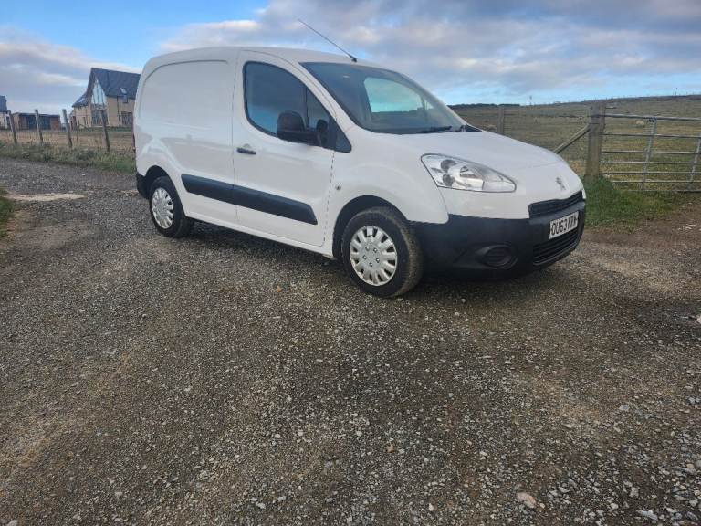 Peugout Partner Van