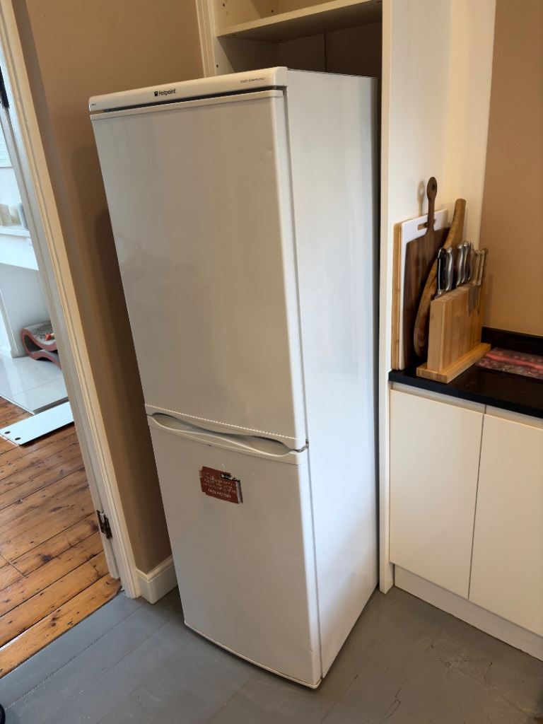 Free working fridge freezer ! 