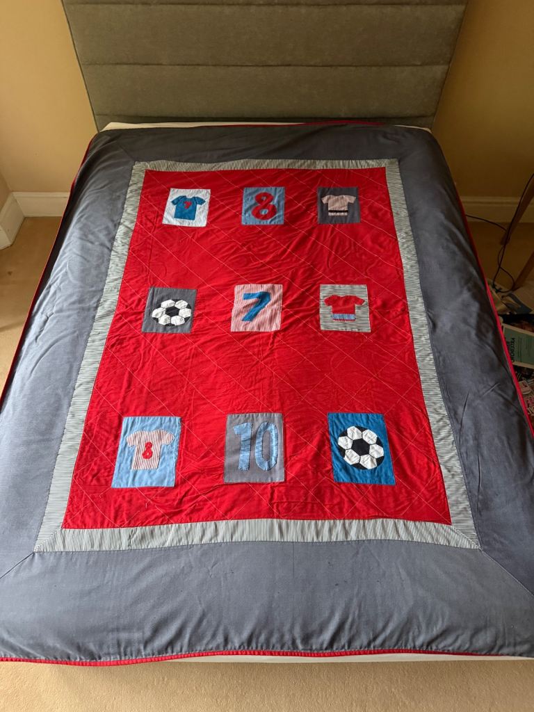 Laura Ashley Child Football, Applique Goal Bed light Quilt Bed Throw 152x192cm Double or single 