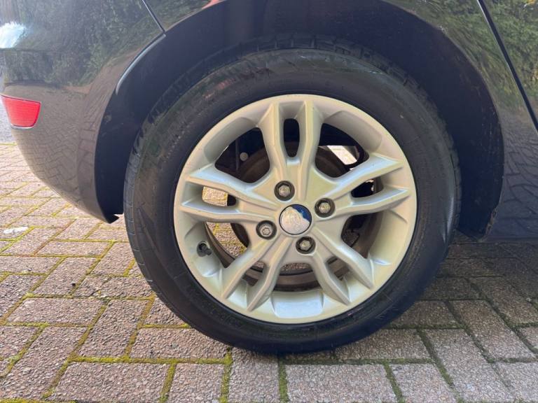 2015 Ford Fiesta 1.5 TDCi Zetec 5dr HATCHBACK DIESEL Manual