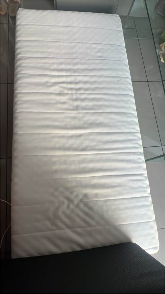 Single Mattress – White, Good Condition