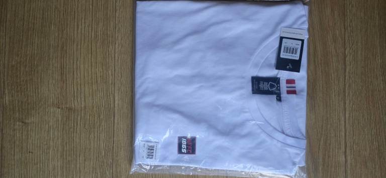 Notts Forest official T Shirt