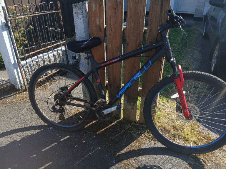 VERCELLI Mountain Bike – Black with Red Forks