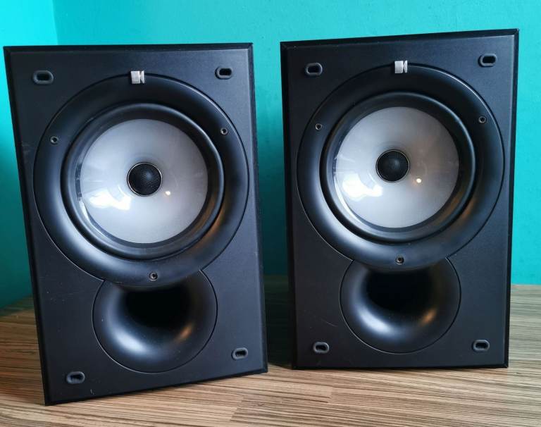 KEF Q15 Speakers