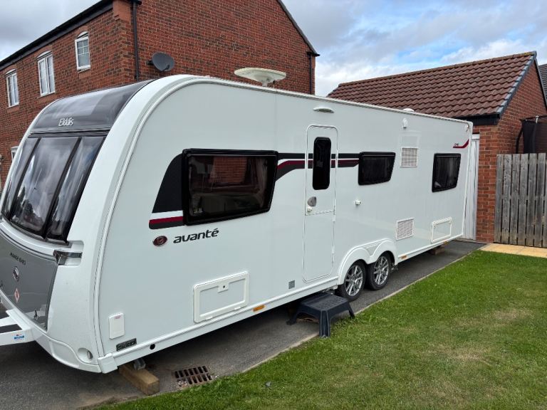 2021 Elddis Avante 840 with Accessories 