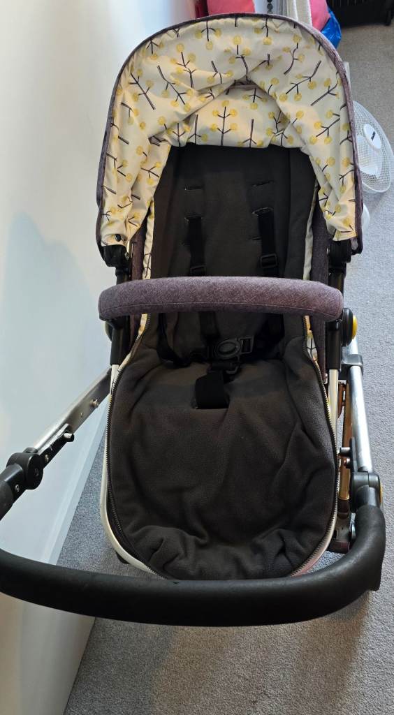 Cosatto 3-in-1 Travel System - Pram and Stroller.
