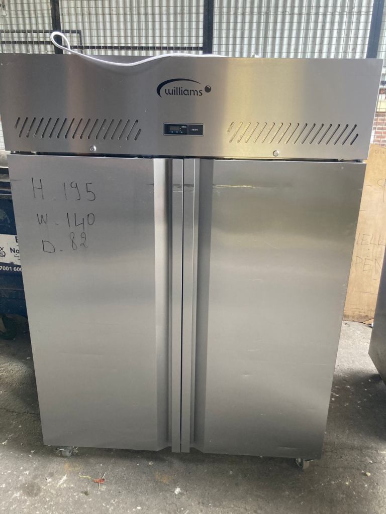 Commercial double door Williams fridge fully serviced cafe shop restaurant 