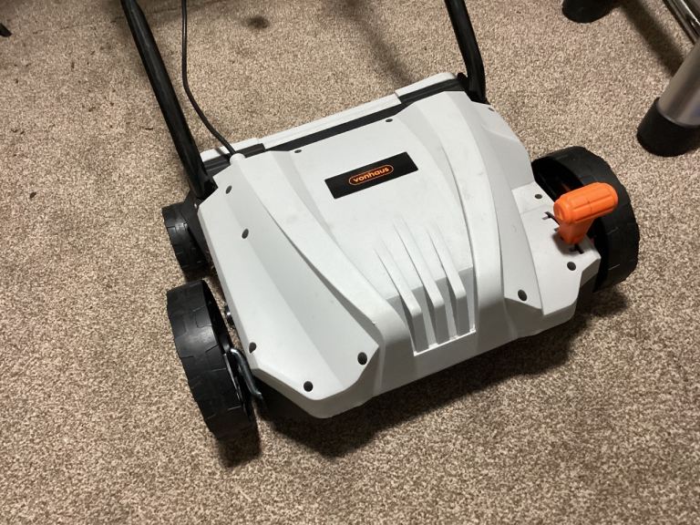 VonHaus Electric Lawn Scarifier & Raker 
