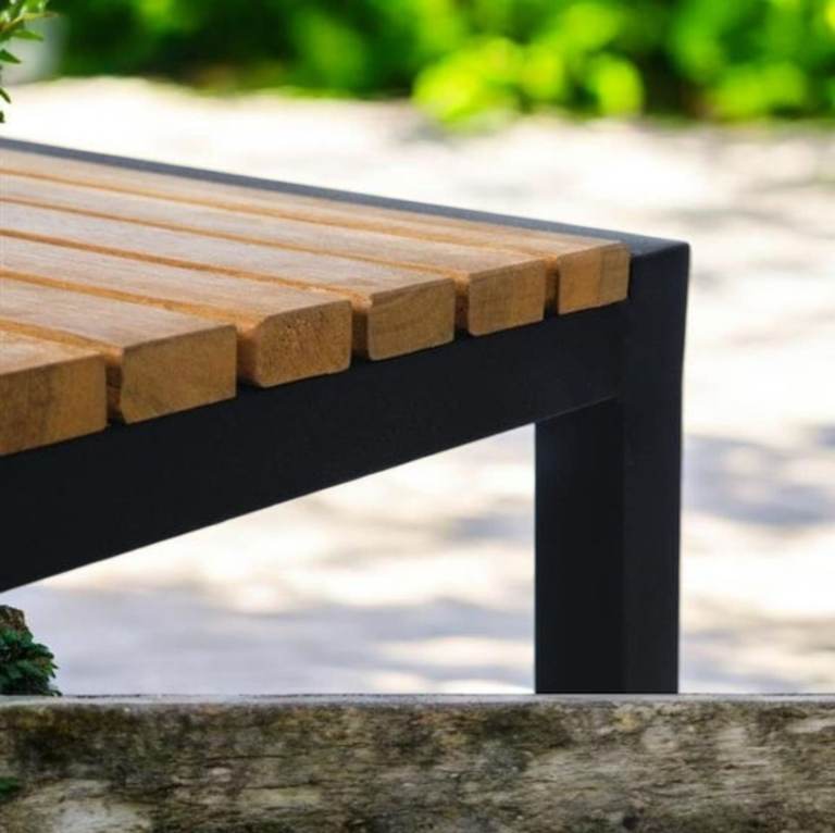 Steel & Acacia low coffee table Good & strong. 👍