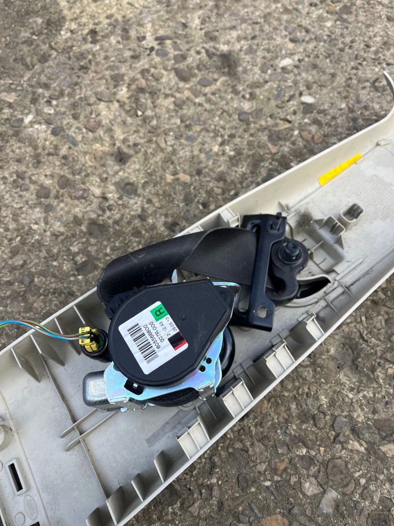 Freelander 2, 2013, os front seat belt