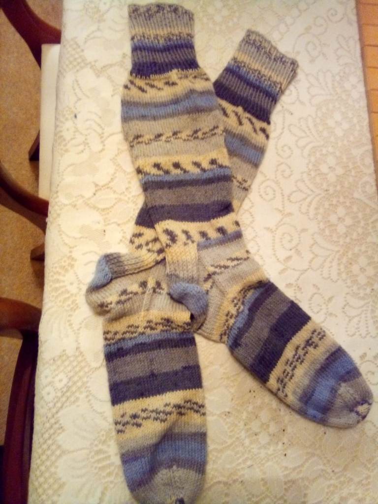 New washing machine washable hand knitted woollen socks