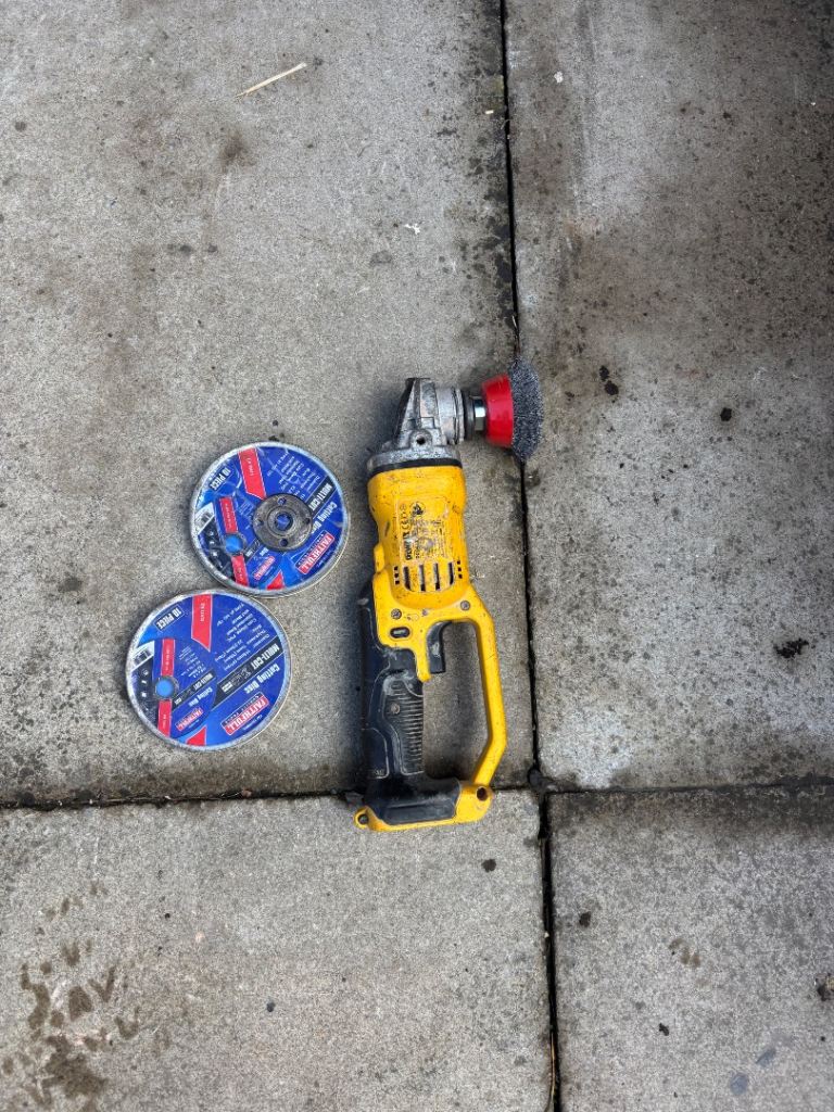 Dewalt 18v grinder body only