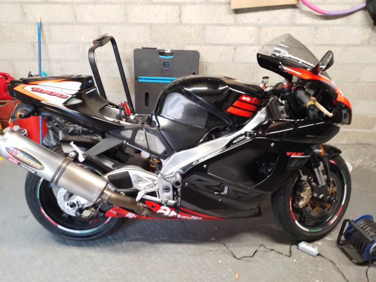 Aprilia, RSV, 2004, 1000 (cc)