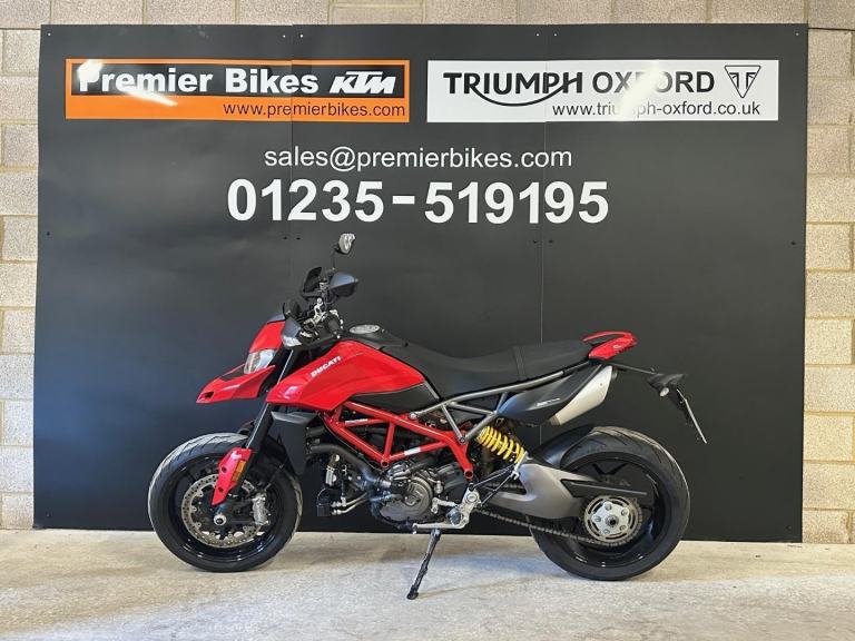 STUNNING LOW MILEAGE 2019/19 DUCATI HYPERMOTARD 950 MOTORCYCLE 