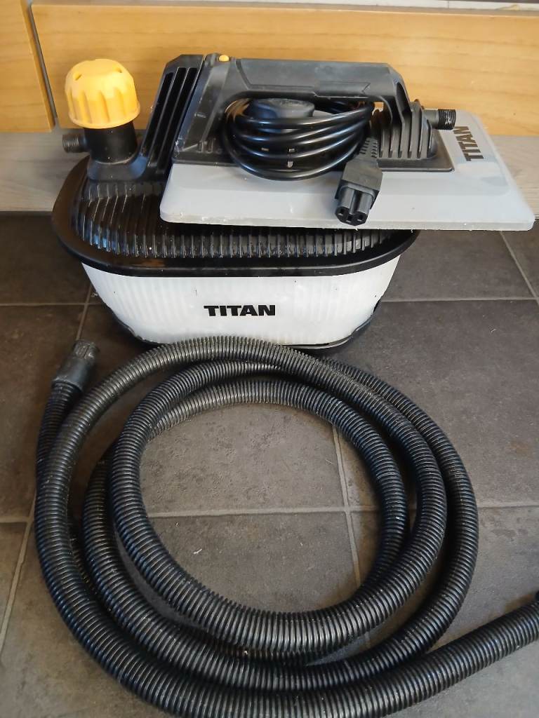Titan Wallpaper Stripper - Good Condition