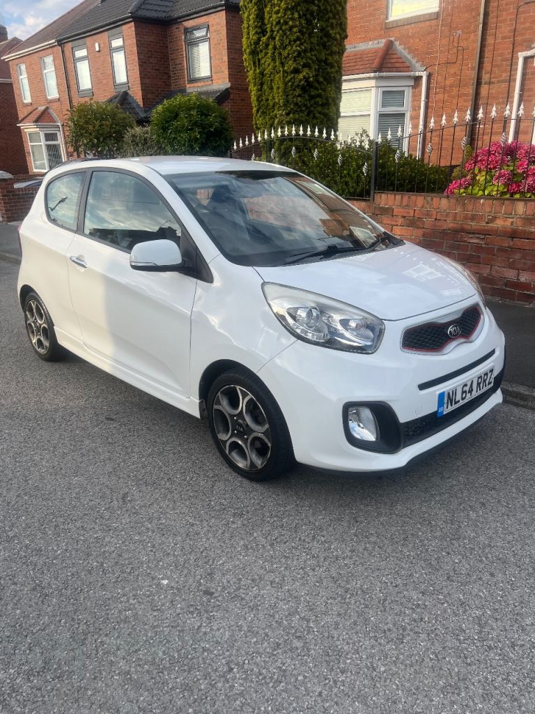 Kia, PICANTO White edition ( rare car ) only 40,000 miles ! 