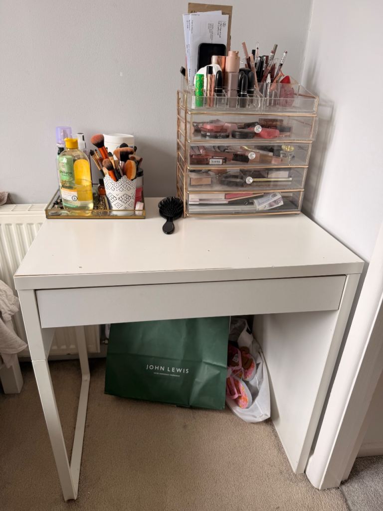 White Desk with Drawer – Good Condition