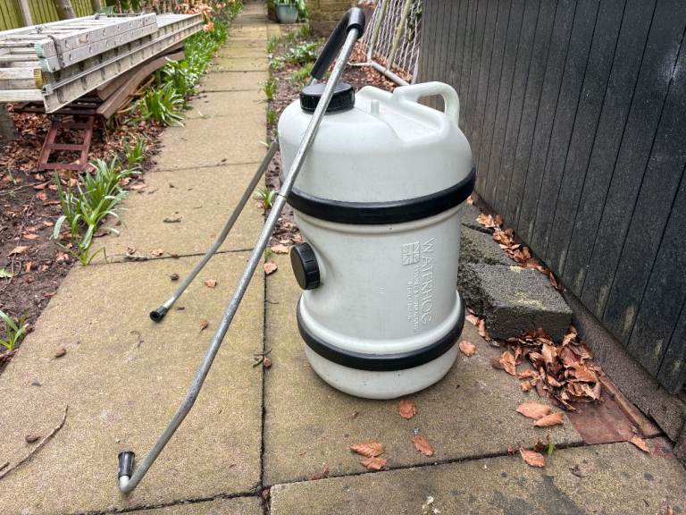 Caravan water carrier