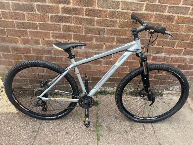 Marin bobcat trail 3 19in medium frame 29in wheels 
