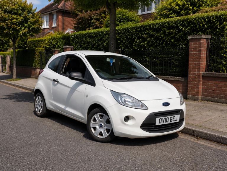 Ford, KA, Hatchback, 2010, Manual, 1242 (cc), 3 doors
