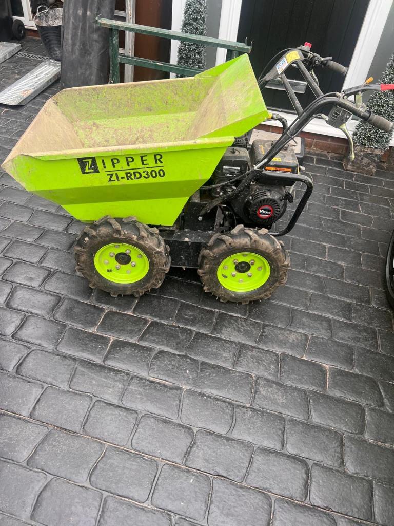 Zipper ZI-RD300 Powered Wheelbarrow Dumper - Good Condition