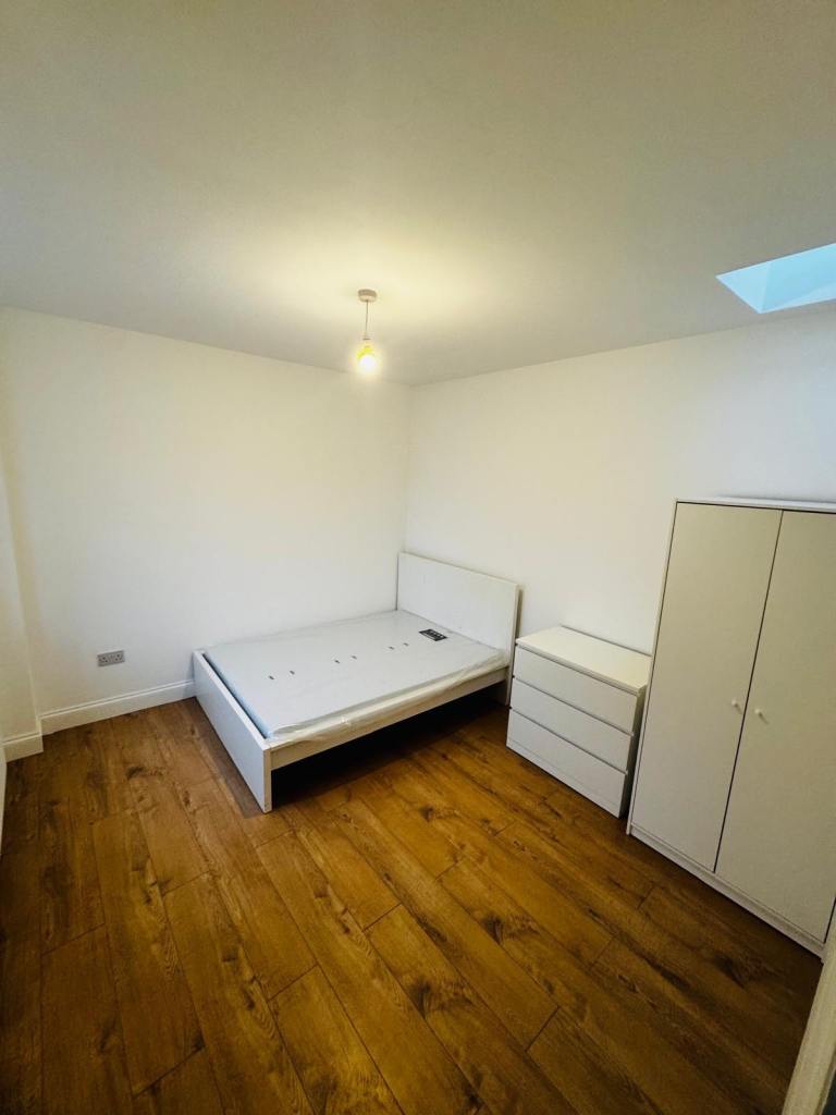 Modern 1-Bedroom Flat for Rent –  Thornton Heath 