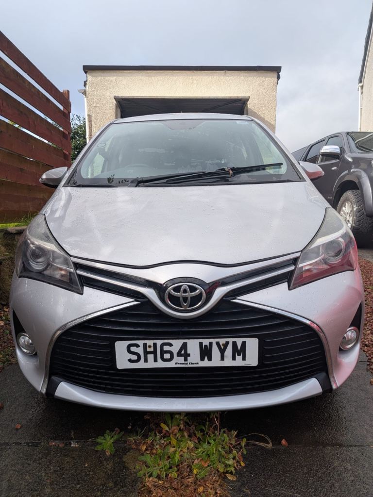 Toyota, YARIS, Hatchback, 2014, Manual, 1329 (cc), 5 doors