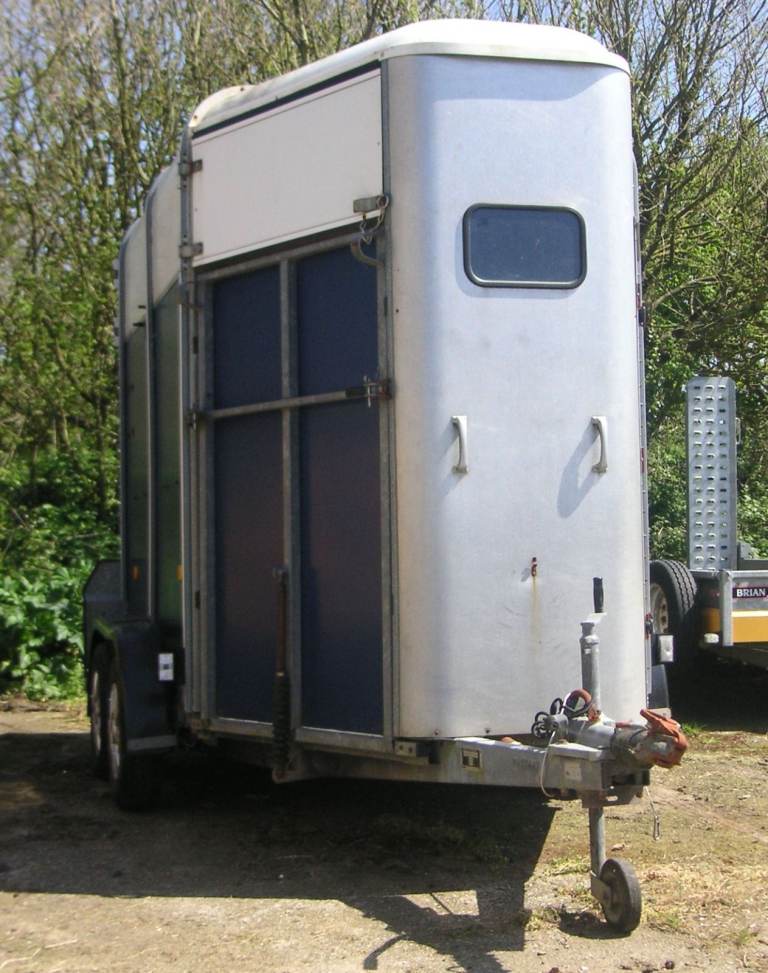 double horse trailer