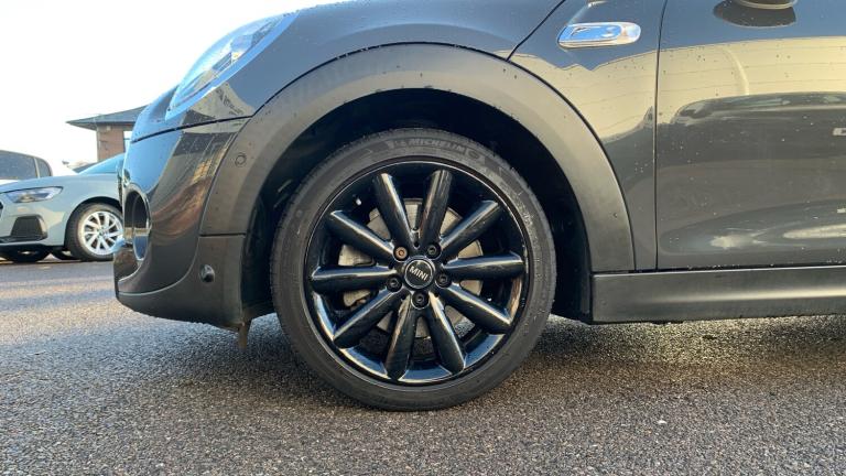 2018 MINI Hatch 2.0 Cooper S Hatchback 5dr Petrol Manual Euro 6 (s/s) (192 ps) Hatchback Petrol M...