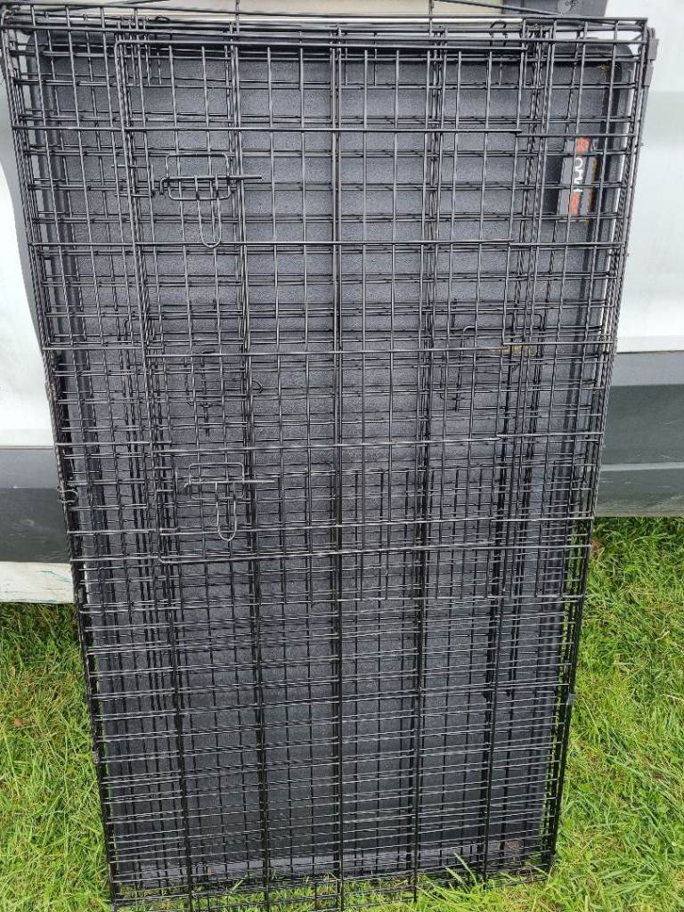 Large dog cage 