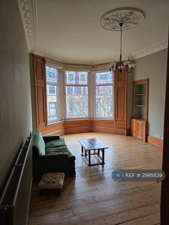 2 bedroom flat in Wilton Drive, Glasgow, G20 (2 bed) (#2995839)