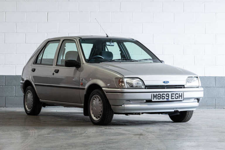  Ford FIESTA 1.6 16V GHIA 5 DR Manual