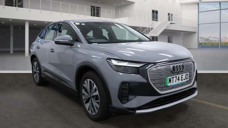 2024 Audi Q4 e-tron Q4 Sportback Sport 45 e-tron quattro 210,00 kW SUV ELECTRIC Automatic